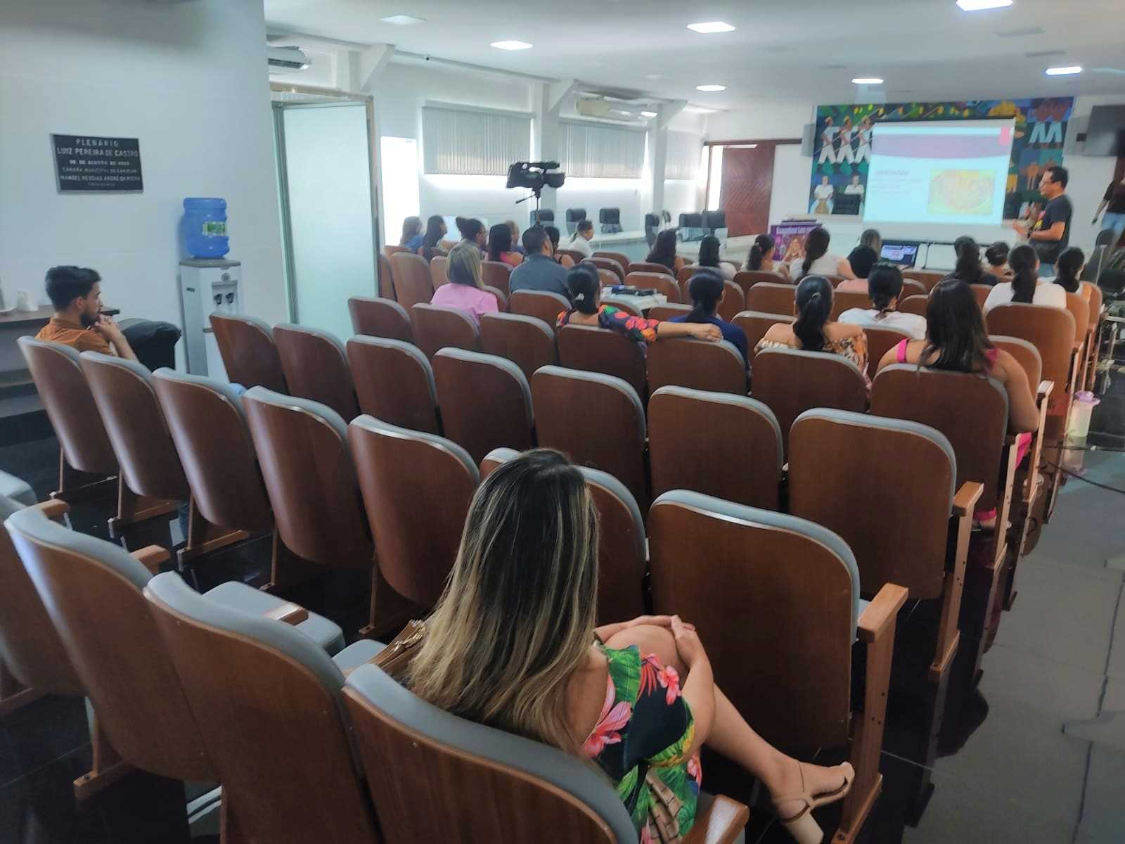 Camacã: Secretaria de Saúde promove palestra sobre a importância do diagnóstico e tratamento da Hanseníase